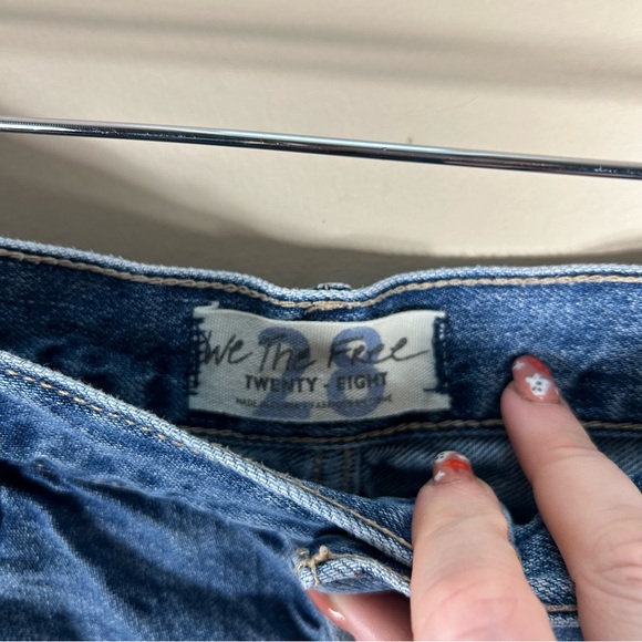 Free People We The Free Denim Cut Pff Mini Distressed Shorts Size 28 - Picture 7 of 8